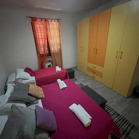 Smeralda Room's Rum i privatbostad